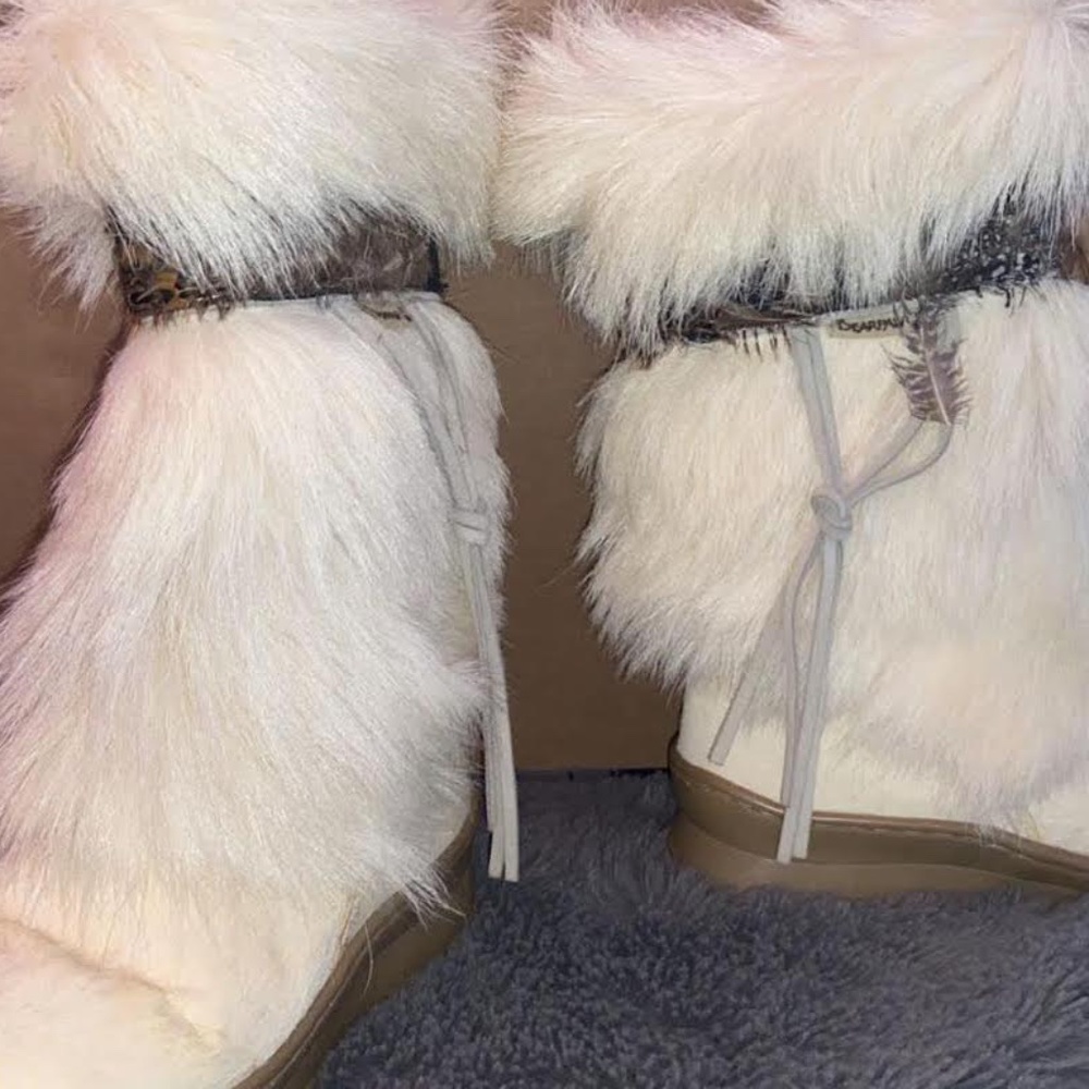 Bearpaw White Fur Boots